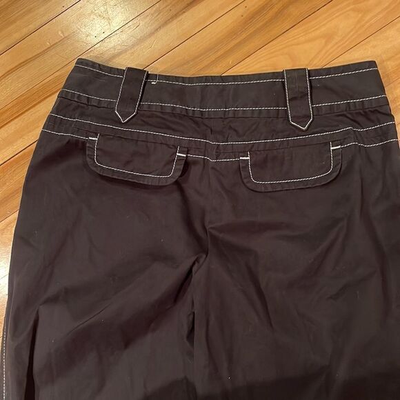 Ann Taylor loft black 100% cotton white topstitched sideseam buckle accent capri - Picture 5 of 6